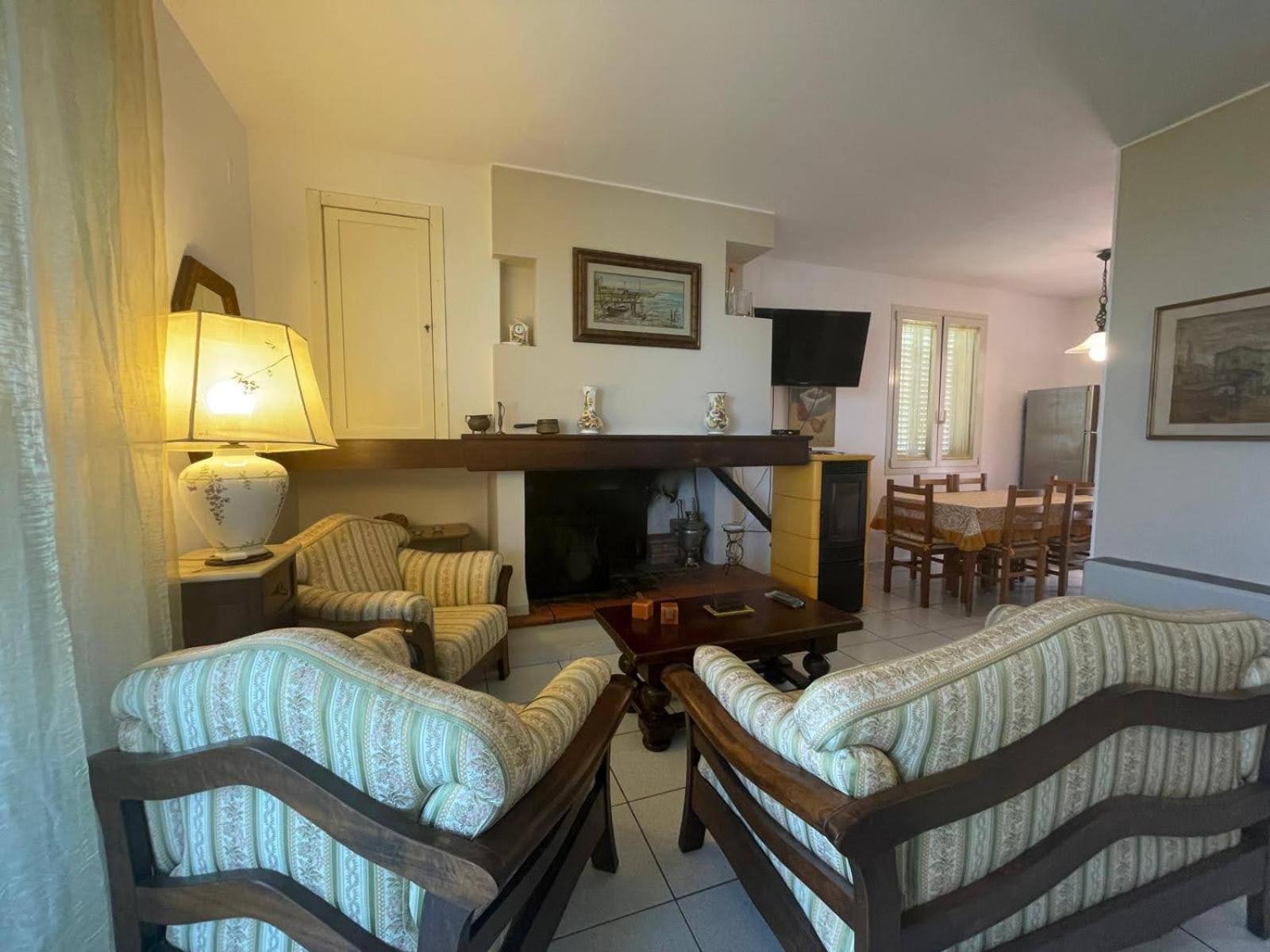 רוזטו דליי אברוצי Villa In Collina Vista Mare מראה חיצוני תמונה